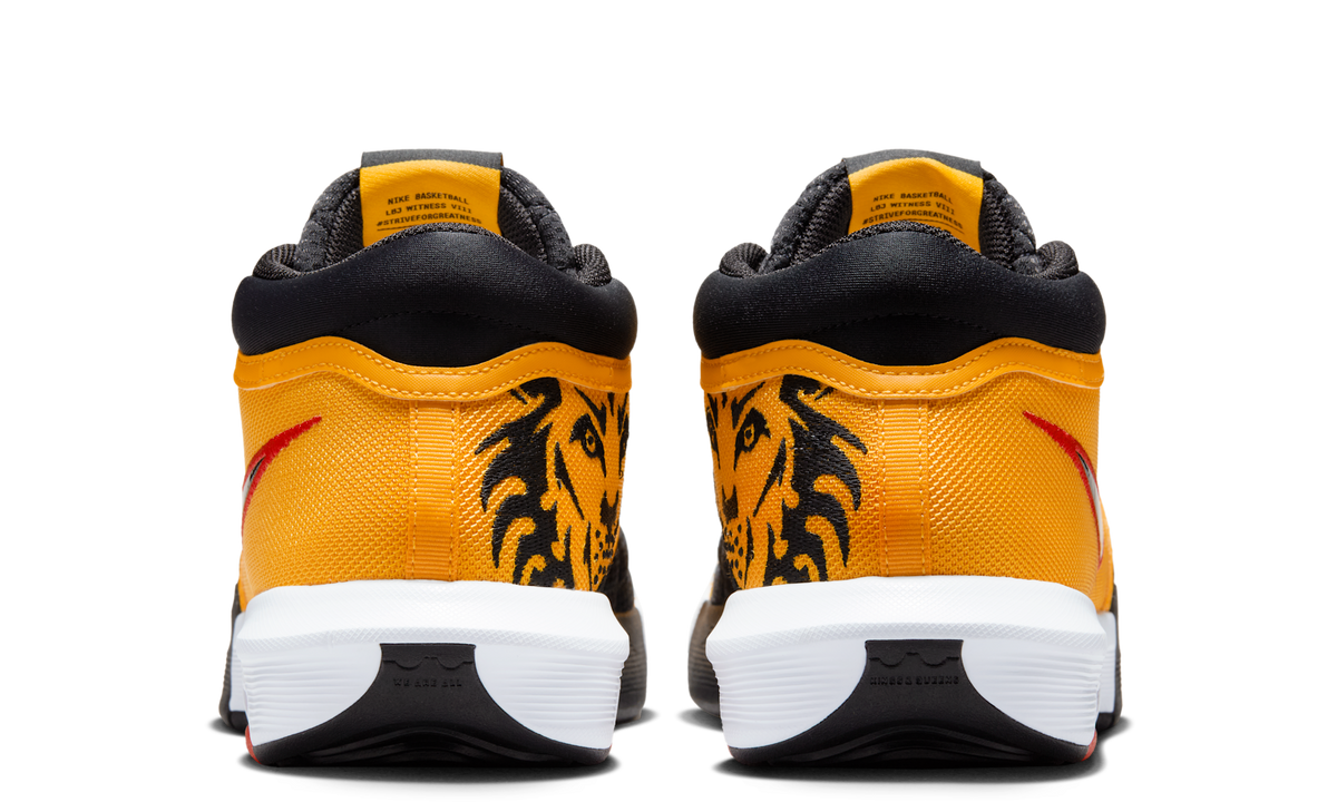 Overkicks - Nike LeBron Witness 8 Bruce Lee (HQ2139-700) - detalle talon