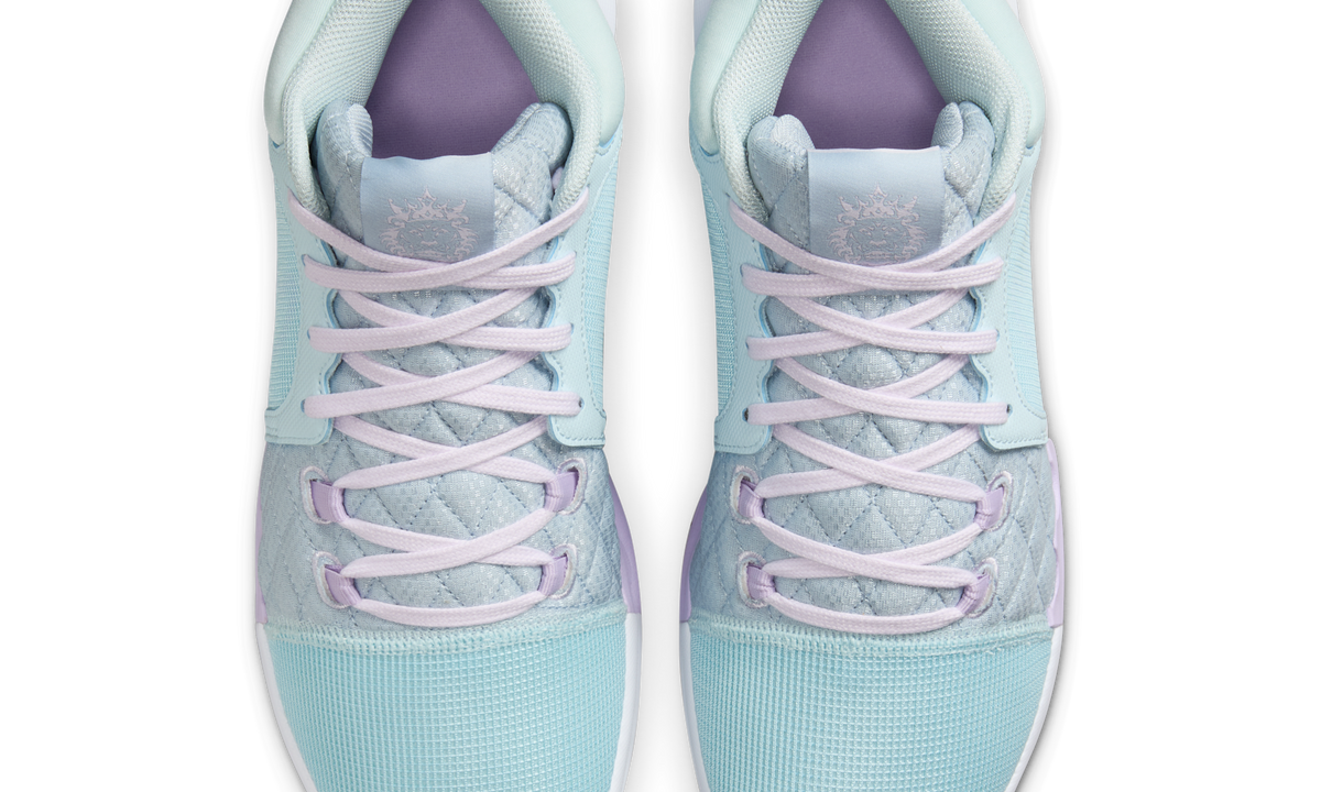Overkicks - Nike LeBron Witness 8 Easter (FB2239-401 / FB2237-401) - vista superior