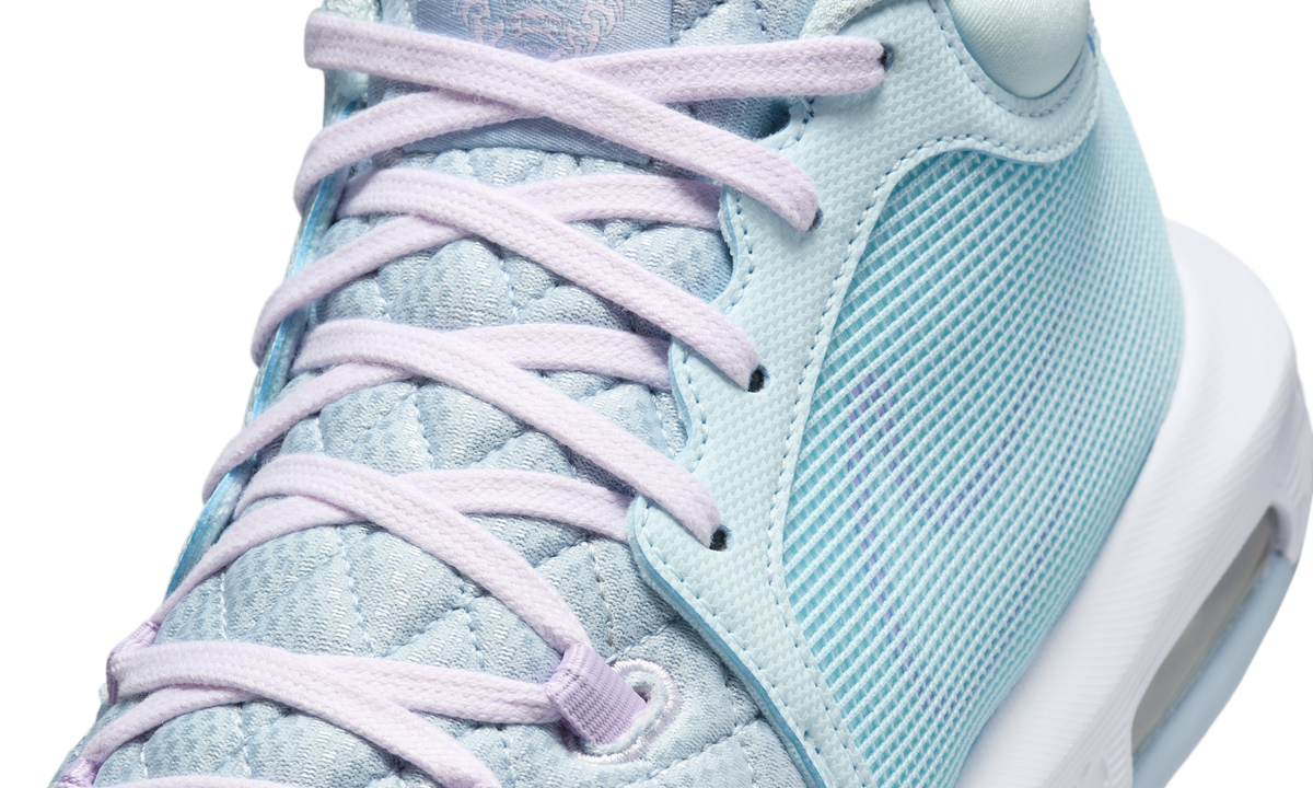 Overkicks - Nike LeBron Witness 8 Easter (FB2239-401 / FB2237-401) - detalle lateral interior