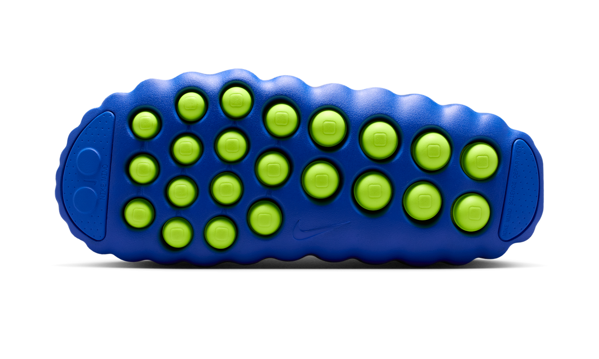 Overkicks - Nike Mind 001 Flyknit Slide Hyper Royal Black (IR2175-400) - detalle suela