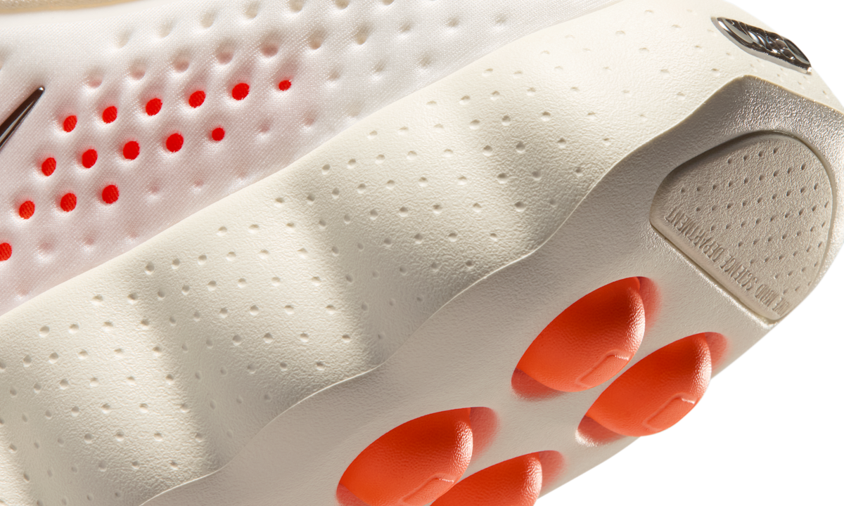 Overkicks - Nike Mind 002 Sail (Womens) (HQ4310-100) - detalle