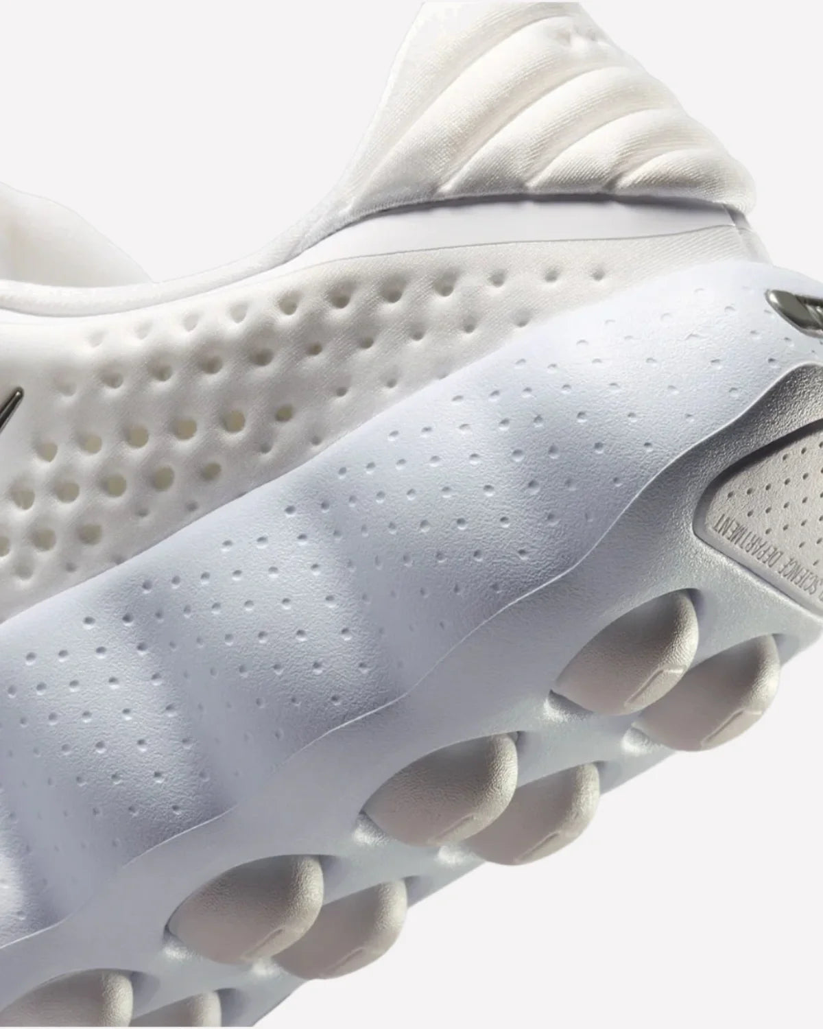 Overkicks - Nike Mind 002 White Vast Grey (HQ4308-100) - detalle talon