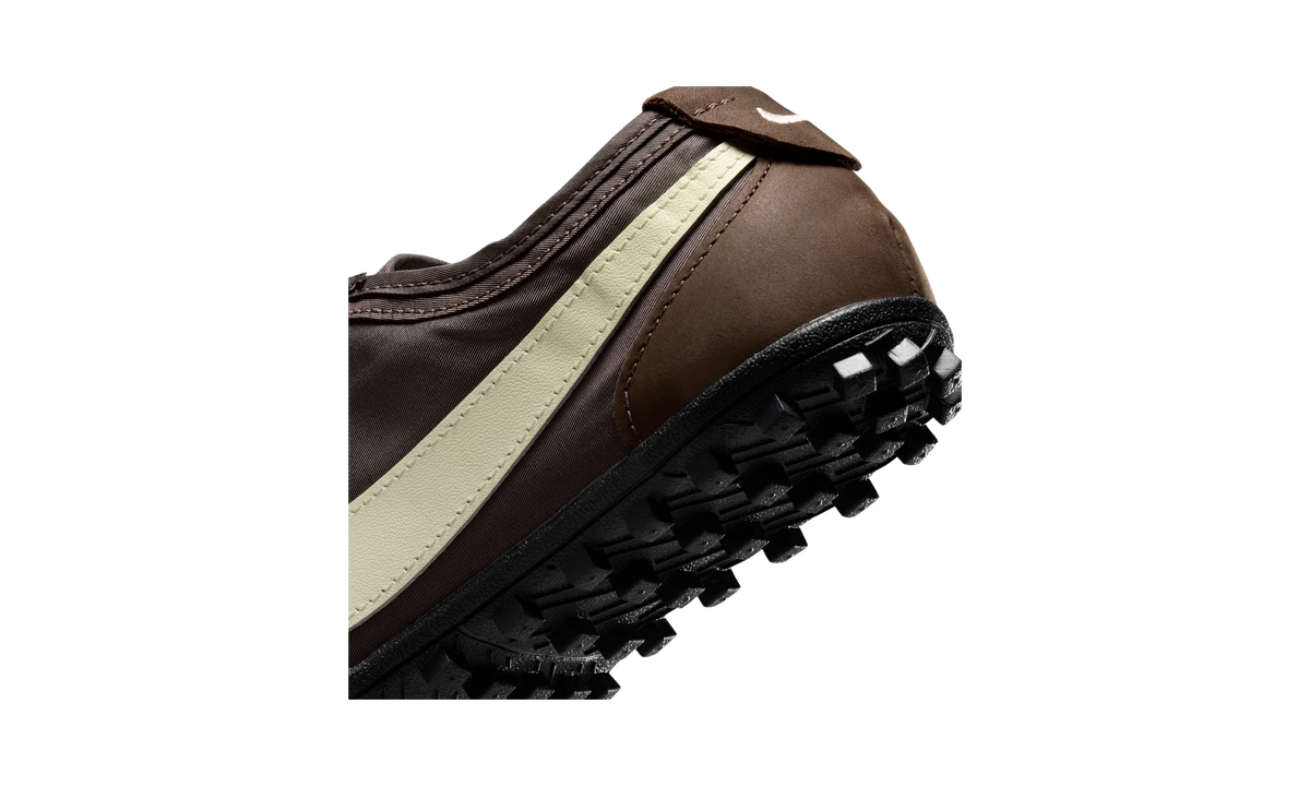 Overkicks - Nike Moon Shoe Baroque Brown Cashmere (Womens) (IW0955-201) - detalle