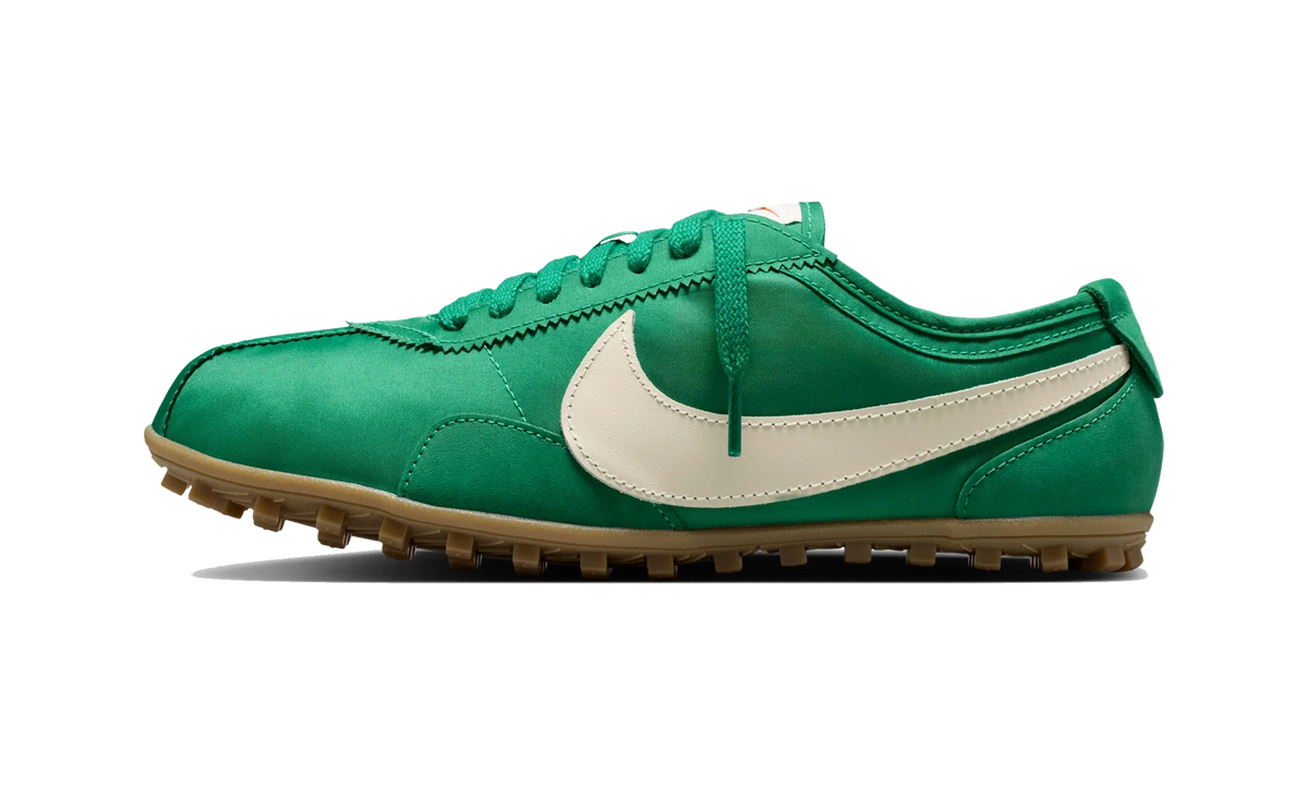 Overkicks - Nike Moon Shoe Malachite Soft Pearl (Womens) (IW0955-300) - vista lateral