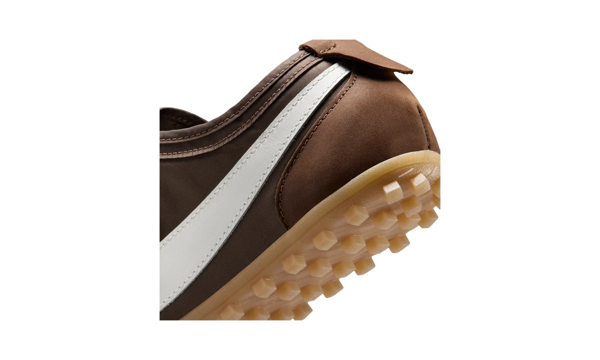 Overkicks - Nike Moon Shoe OG Cacao Wow Sail Gum (IX3952-200) - detalle