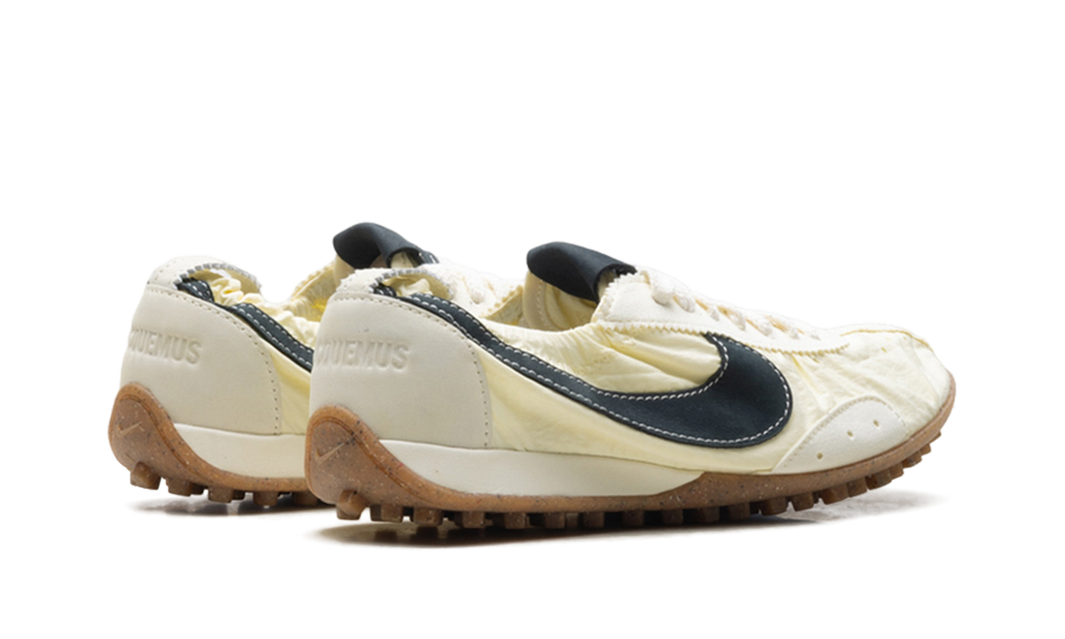 Overkicks - Nike Moon Shoe SP Jacquemus Alabaster (Womens) (HV8547-700) - par completo