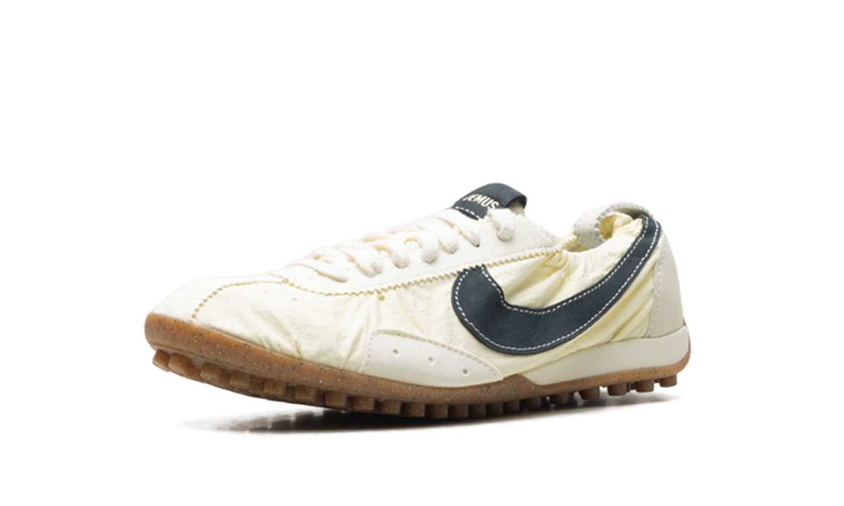 Overkicks - Nike Moon Shoe SP Jacquemus Alabaster (Womens) (HV8547-700) - detalle suela