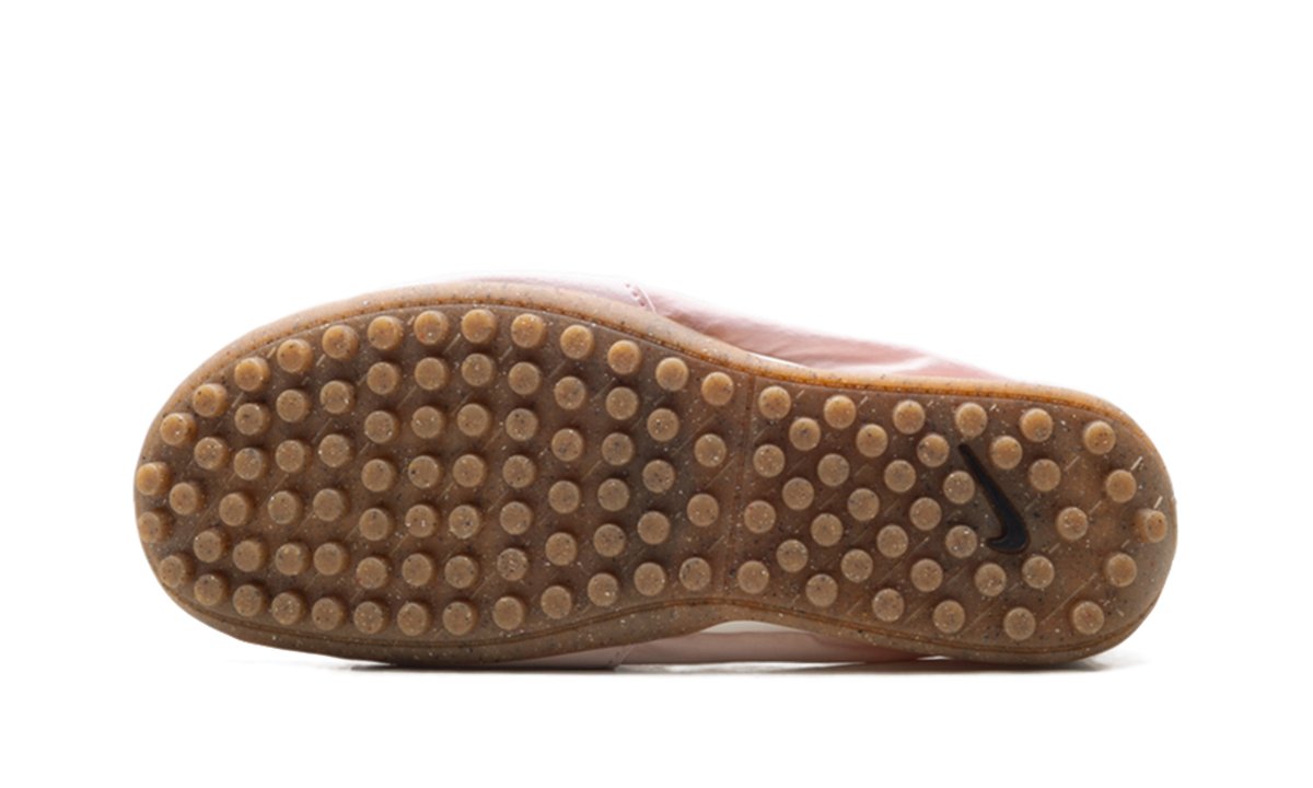 Overkicks - Nike Moon Shoe SP Jacquemus Aluminum Pink (Womens) (HV8547-601) - vista superior