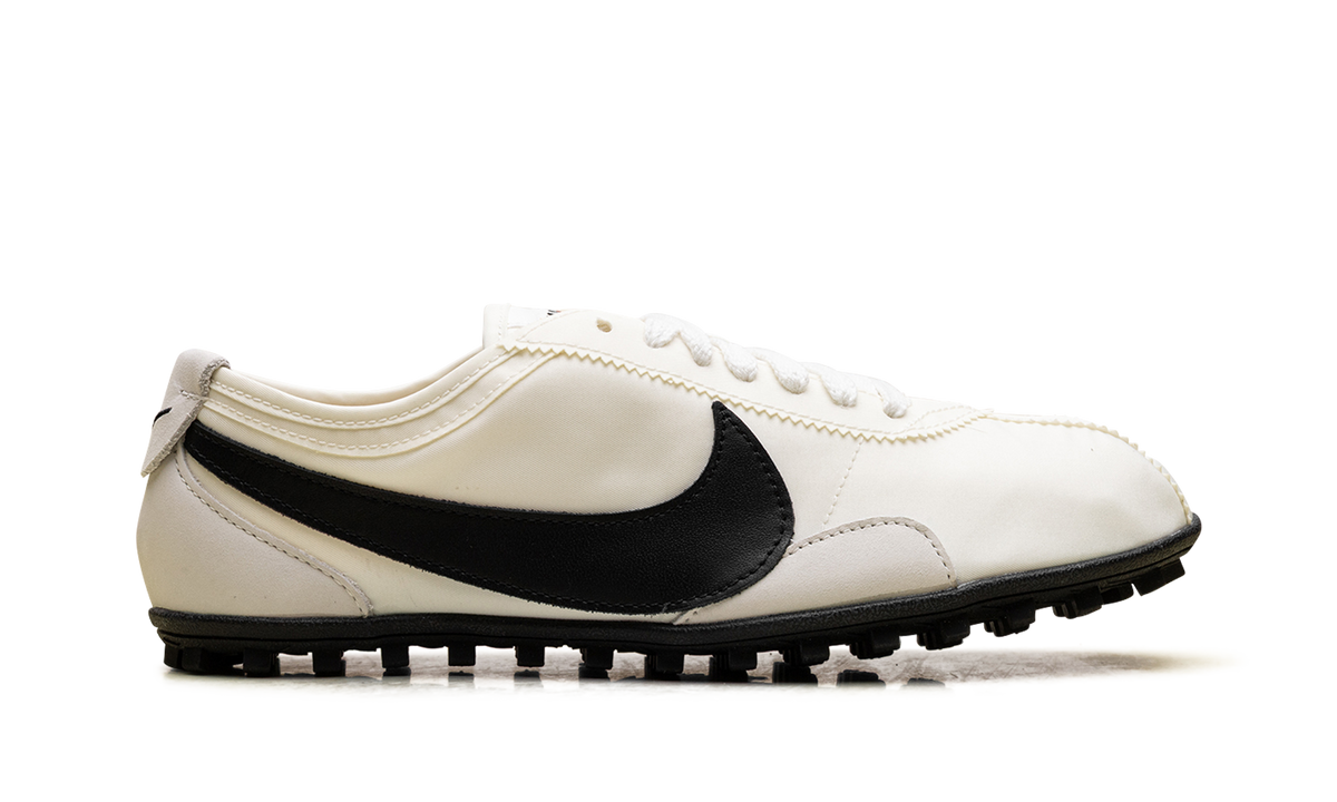 Overkicks - Nike Moon Shoe Soft Pearl Black (Womens) (II0407-001) - detalle talon