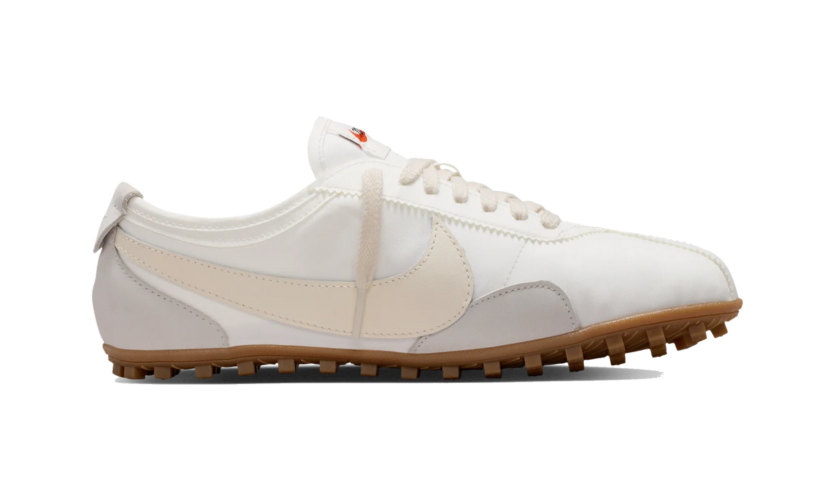 Overkicks - Nike Moon Shoe White Soft Pearl Gum (Womens) (IW0955-100) - detalle suela