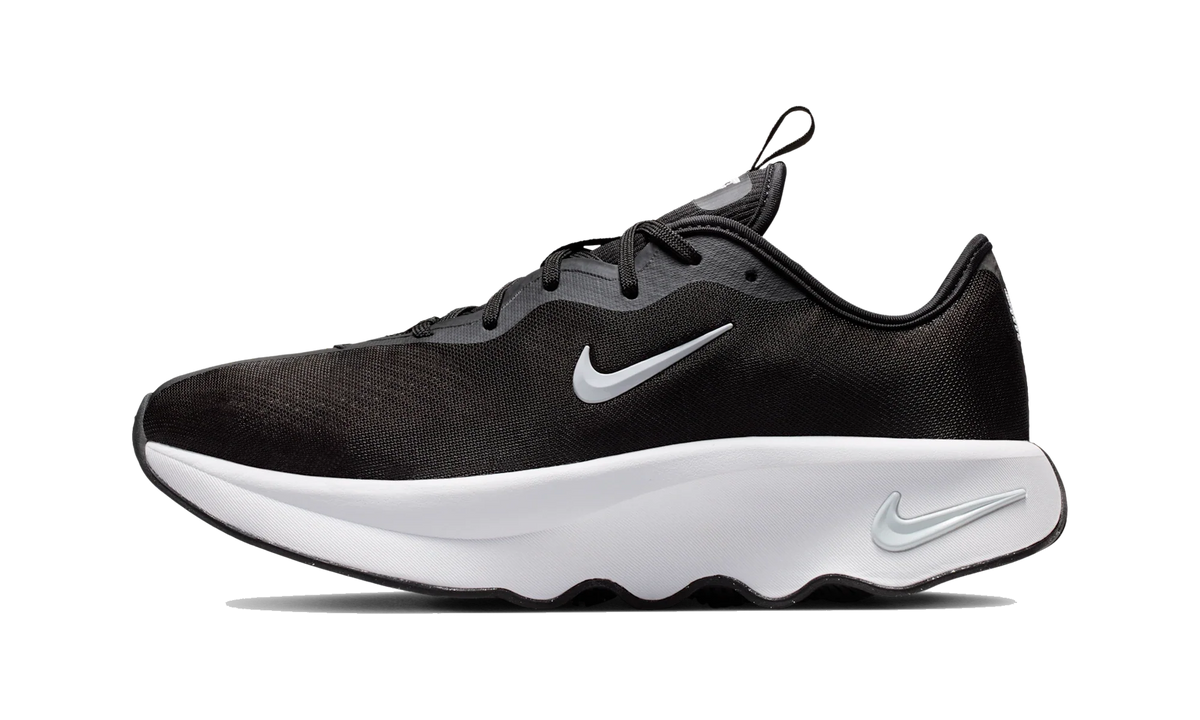 Overkicks - Nike Motiva 2 Black White (Womens) (II7278-001) - vista lateral