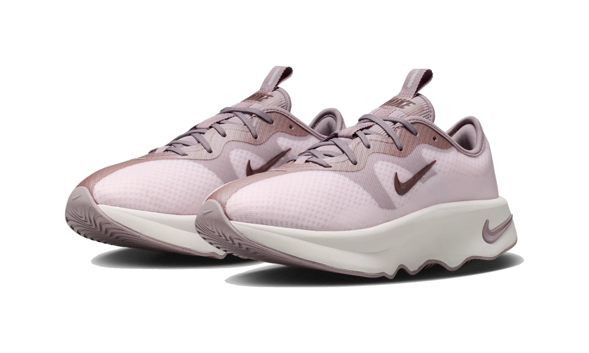 Overkicks - Nike Motiva 2 Pearl Pink Light Violet Tattoo (Womens) (II7278-600) - vista trasera