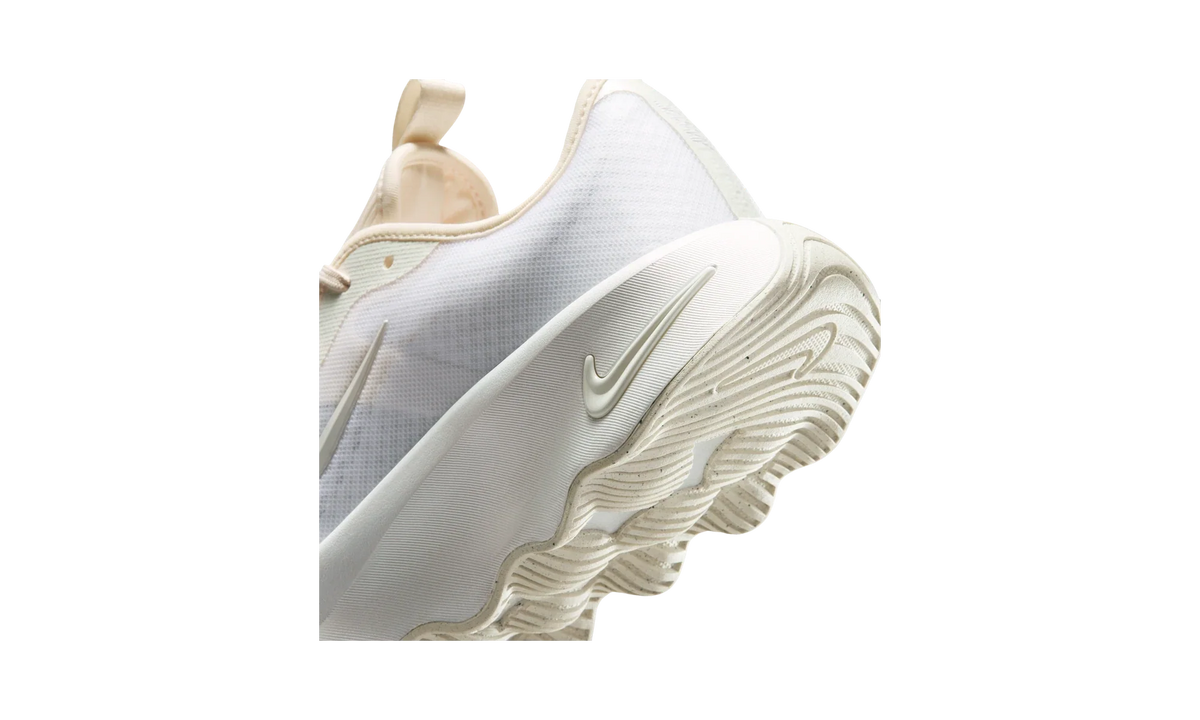 Overkicks - Nike Motiva 2 White Chalk Sail (Womens) (II7278-100) - detalle