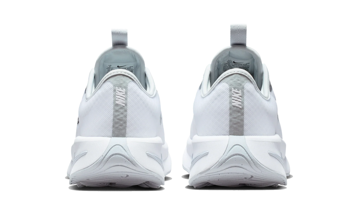 Overkicks - Nike Motiva 2 White Metallic Silver (Womens) (II7278-101) - detalle talon