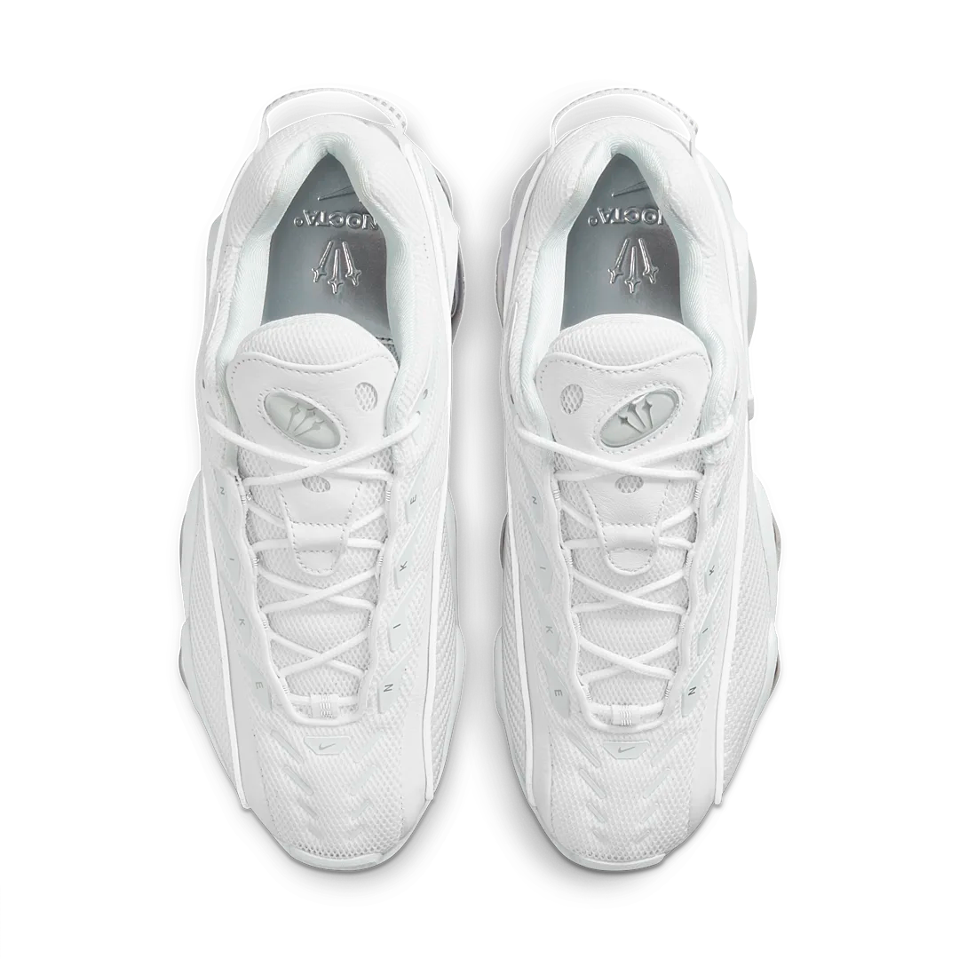 Overkicks - Nike NOCTA Glide Drake White Chrome (DM0879-100) - par completo