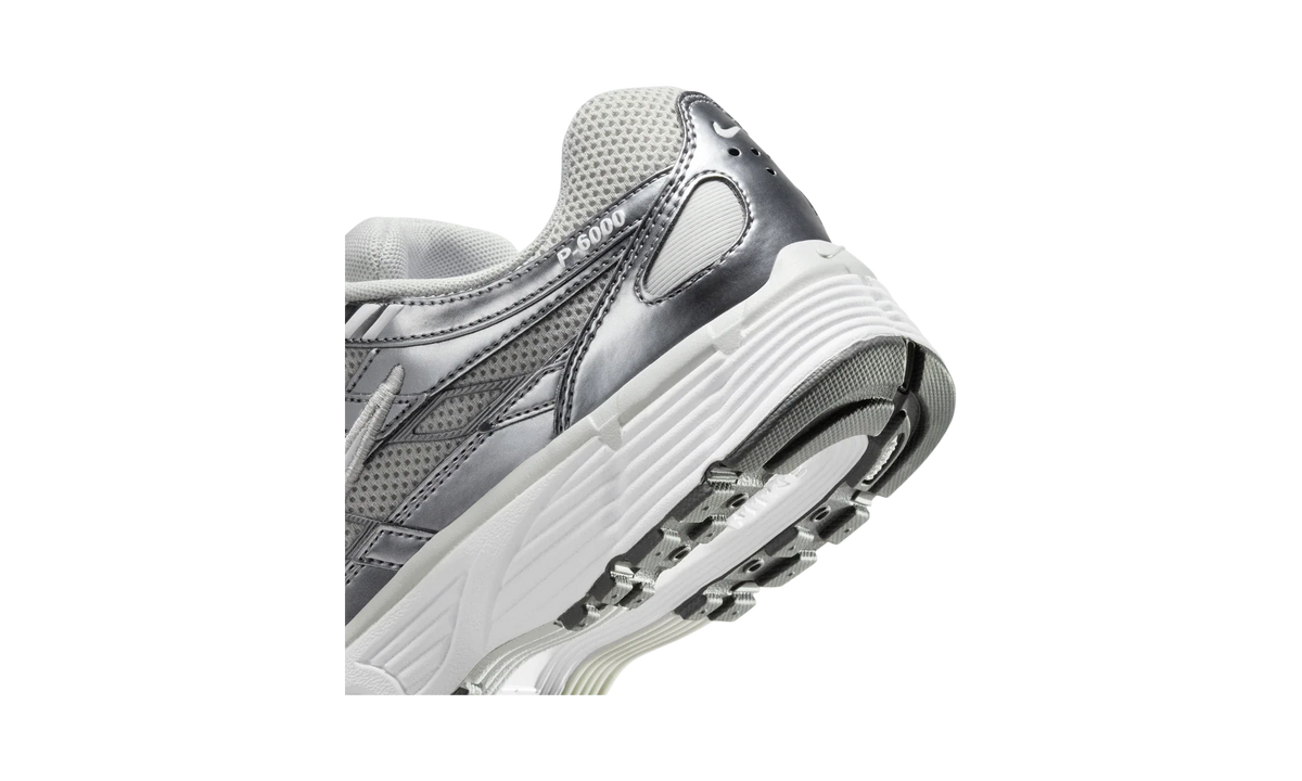 Overkicks - Nike P-6000 Grey Fog Metallic Cool Grey (Womens) (IO3496-001) - detalle