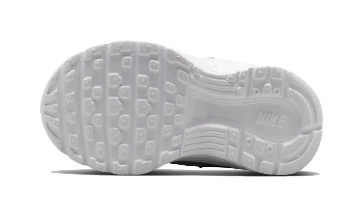 Overkicks - Nike P-6000 Platinum Tint White Silver (TD) (IO4646-017) - imagen 3