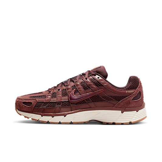 Overkicks - Nike P-6000 SE Dark Pony Metallic Gold (HF0015-200) - vista lateral