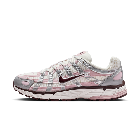 Overkicks - Nike P-6000 Silver Burgundy Plum Chalk (Womens) (IM6026-121) - vista lateral