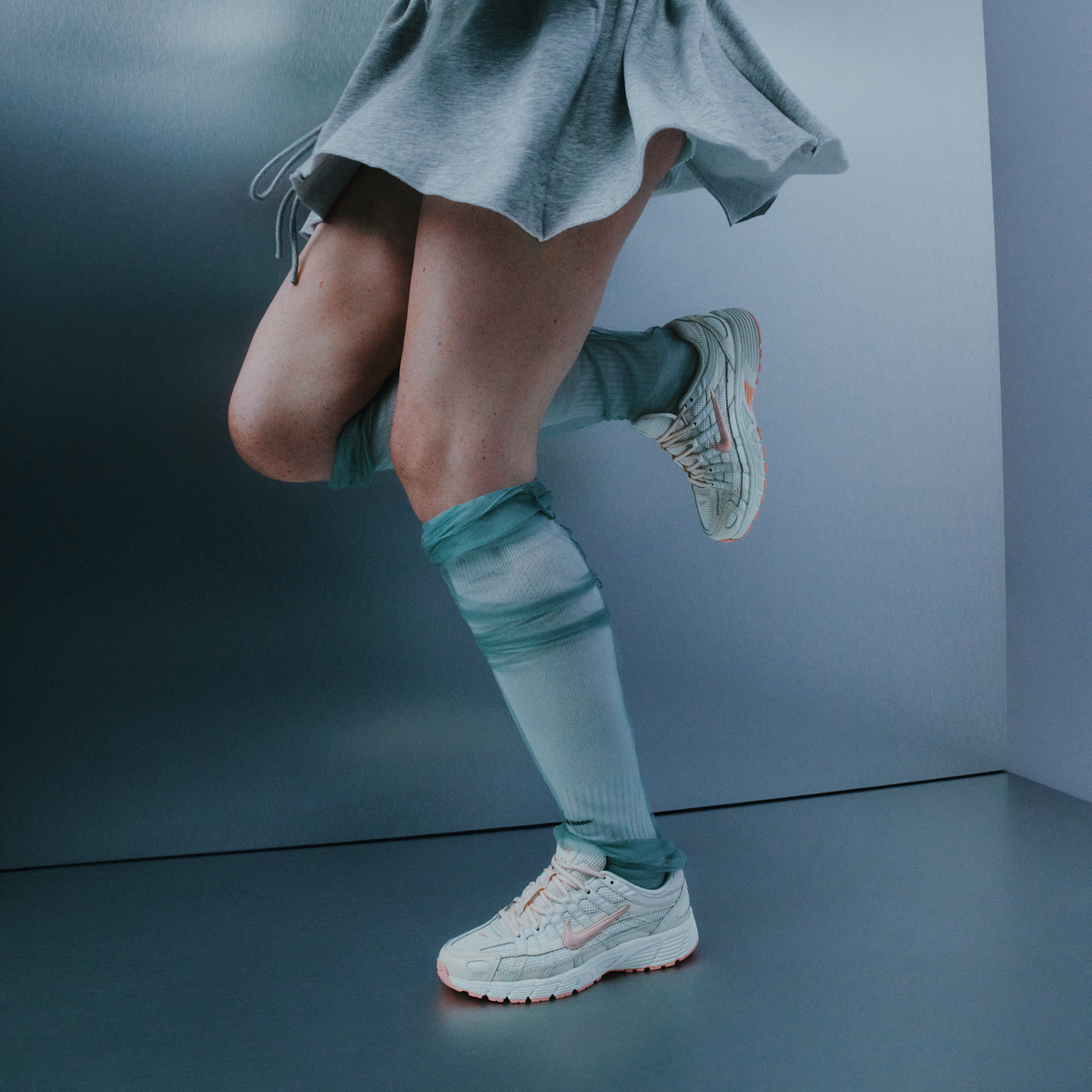 Overkicks - Nike P-6000 Soft Pearl Arctic Orange (Womens) (IR1215-101) - vista lateral