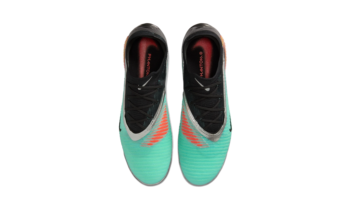 Overkicks - Nike Phantom 6 Low Elite FG Chrome Black (IH3737-001) - vista superior