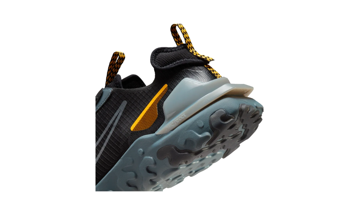 Overkicks - Nike React Vision Black Laser Orange (HQ3819-001) - detalle