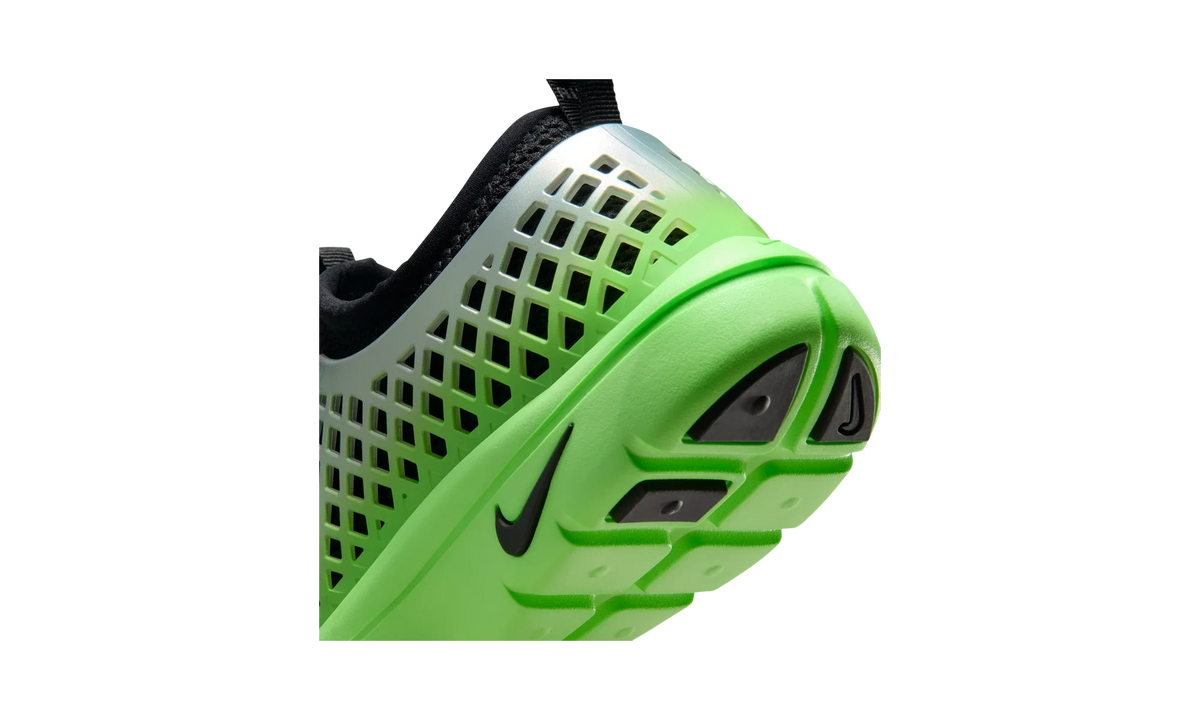 Overkicks - Nike Rejuven8 Run OG Metallic Silver Voltage Green (Womens) (IF5958-003) - detalle