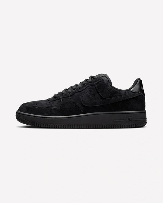 Overkicks - Nike SB Air Force 1 Low Triple Black (IW8068-001) - vista lateral