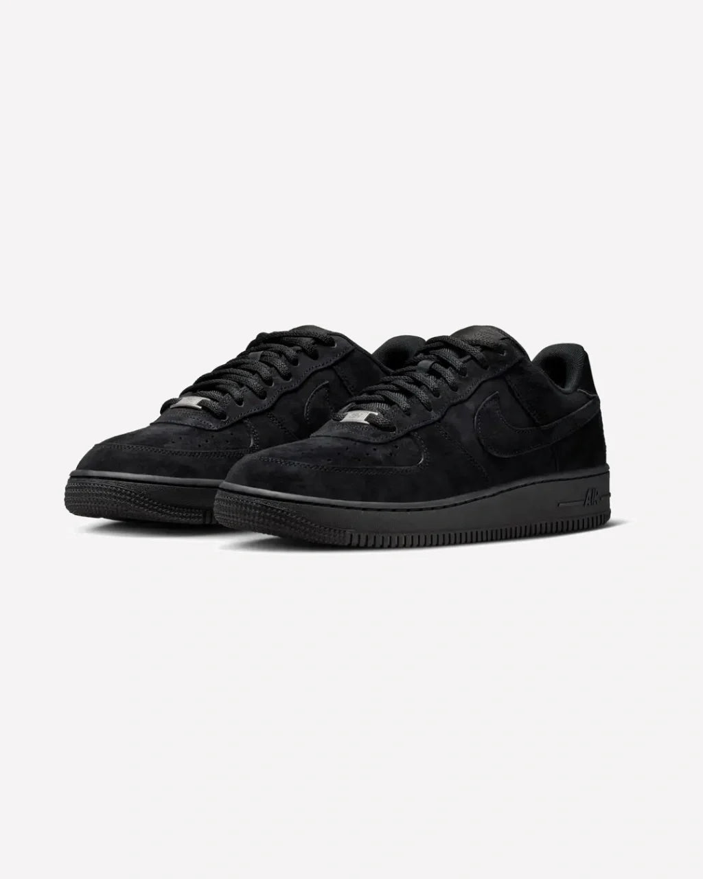 Overkicks - Nike SB Air Force 1 Low Triple Black (IW8068-001) - vista trasera