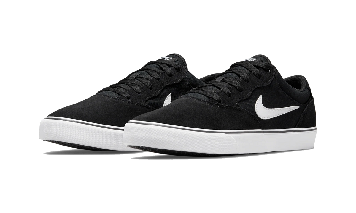 Overkicks - Nike SB Chron 2 Black (DM3493-001) - detalle talon