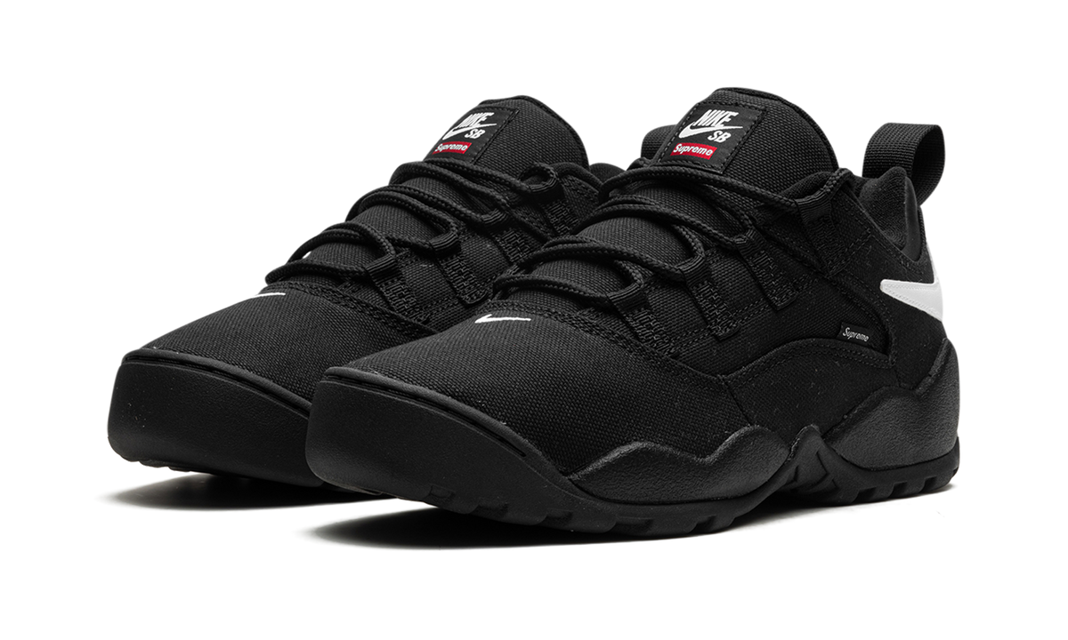 Overkicks - Nike SB Darwin Low Supreme Black (FQ3000-001) - vista trasera