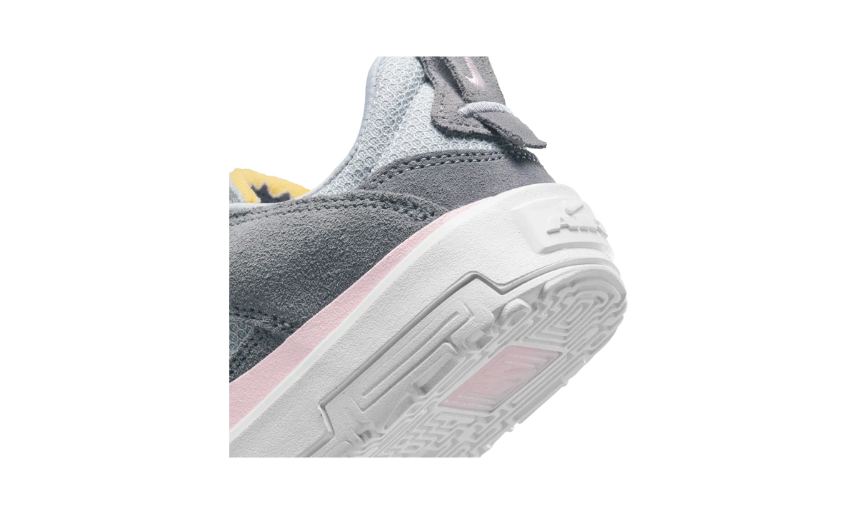 Overkicks - Nike SB Day One Cool Grey Wolf Grey Pure Platinum Pink Foam (GS) (FN4210-003) - imagen 8