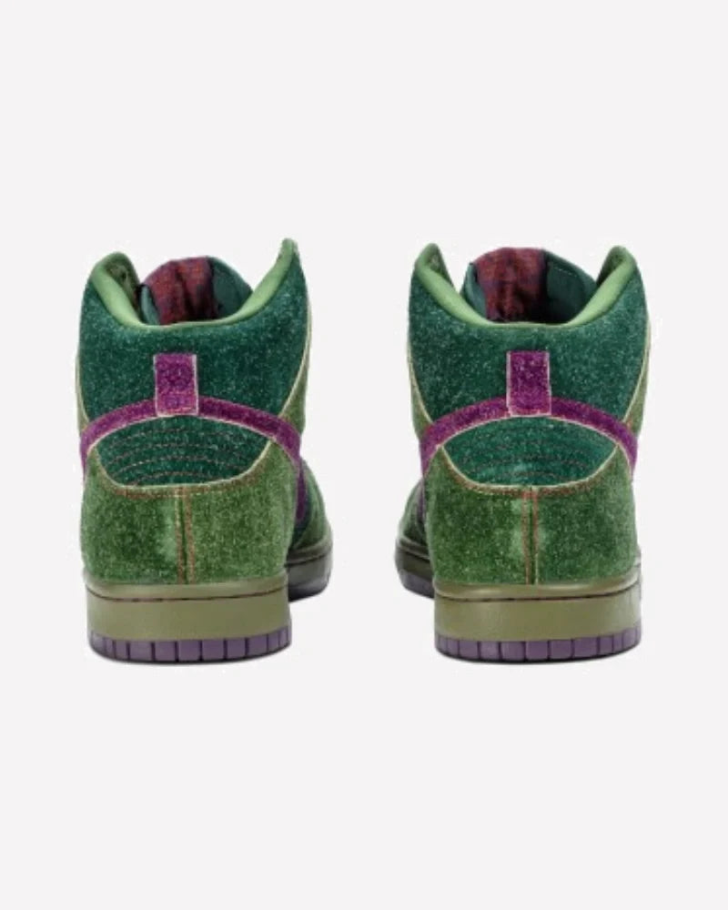 Overkicks - Nike SB Dunk High Skunk 420 (313171-300) - vista trasera