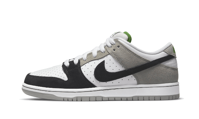 Overkicks - Nike SB Dunk Low Chlorophyll (BQ6817-011) - vista lateral