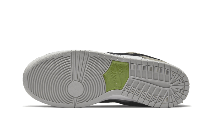 Overkicks - Nike SB Dunk Low Chlorophyll (BQ6817-011) - par completo