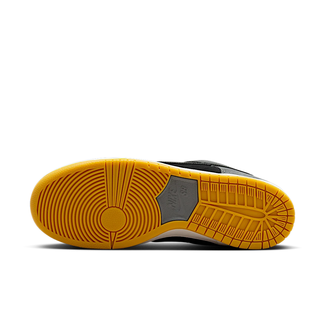 Overkicks - Nike SB Dunk Low Dark Smoke Grey (HF3063-001) - detalle suela
