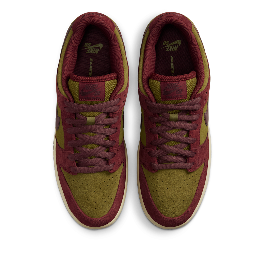 Overkicks - Nike SB Dunk Low Dark Team Red Olive Flak (HQ1625-600) - par completo