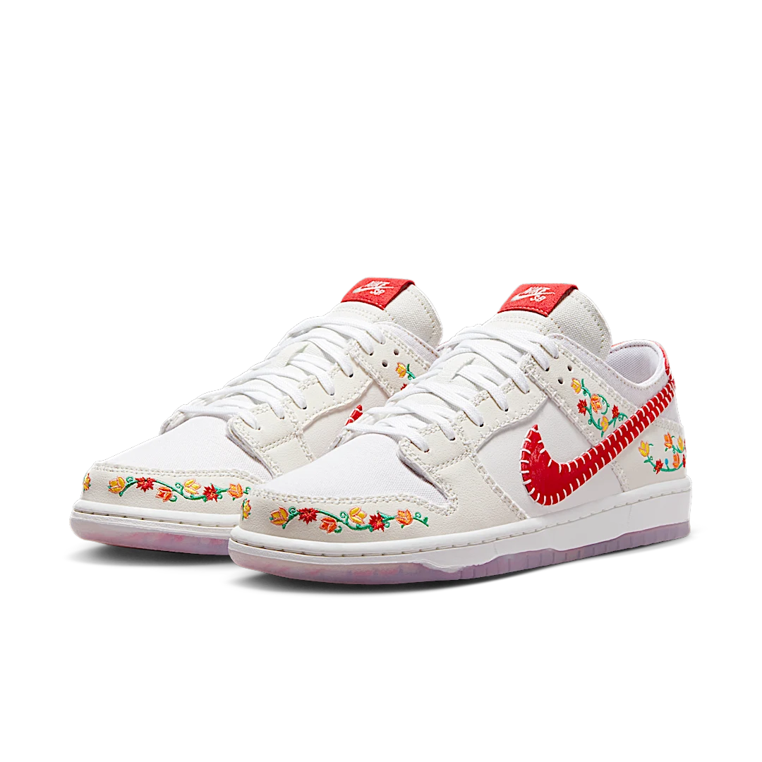 Overkicks - Nike SB Dunk Low Decon N7 Opti Yellow University Red (FD6951-700) - vista trasera