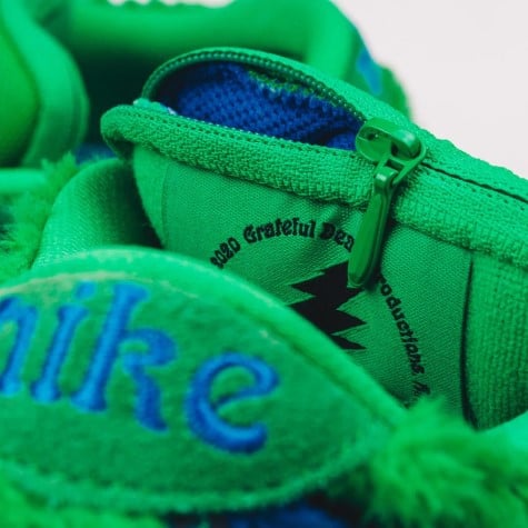 Overkicks - Nike SB Dunk Low Grateful Dead Bears Green (CJ5378-300) - detalle talón