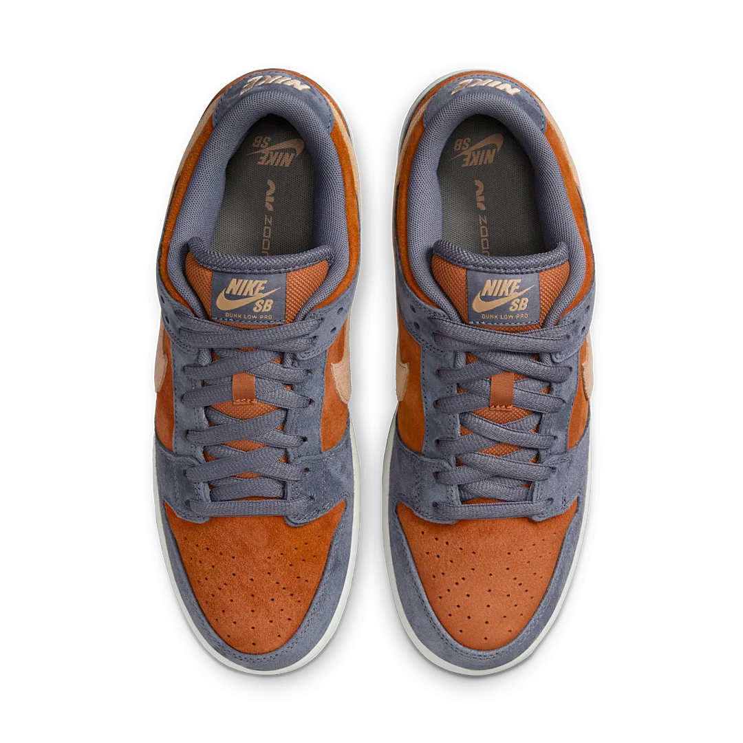 Overkicks - Nike SB Dunk Low Light Carbon Monarch (HF3063-002) - par completo