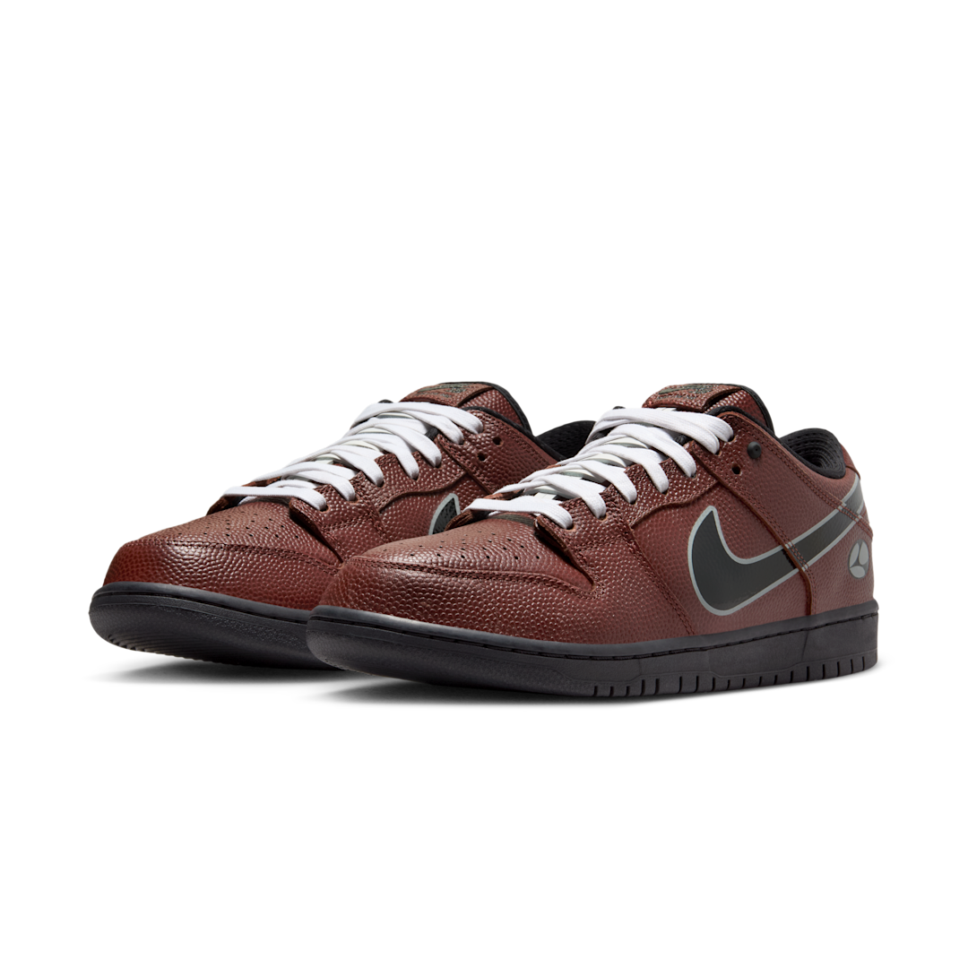 Overkicks - Nike SB Dunk Low Limosine Skateboards (HJ4131-200) - vista trasera