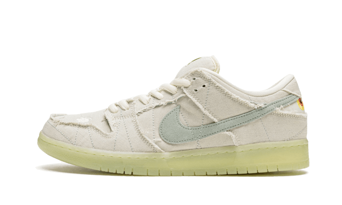 Overkicks - Nike SB Dunk Low Mummy (DM0774-111) - vista lateral
