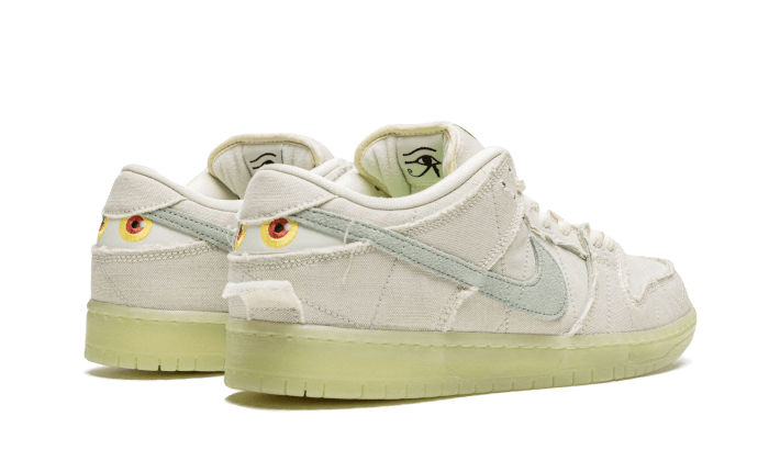 Overkicks - Nike SB Dunk Low Mummy (DM0774-111) - par completo