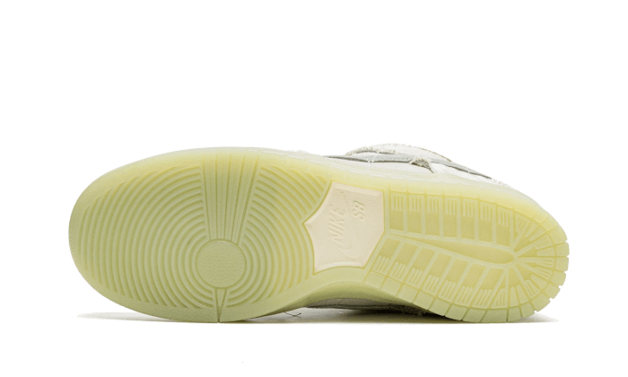 Overkicks - Nike SB Dunk Low Mummy (DM0774-111) - detalle suela