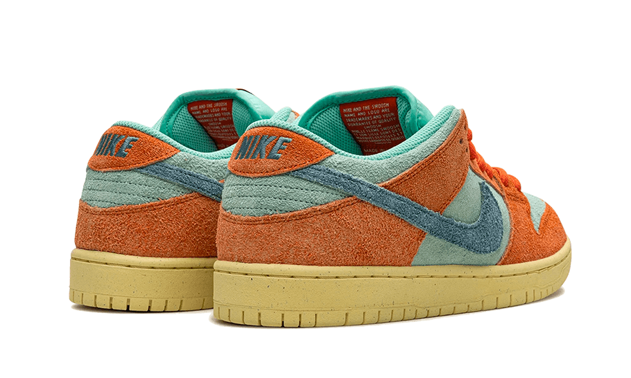 Overkicks - Nike SB Dunk Low Orange Emerald Rise (DV5429-800) - par completo