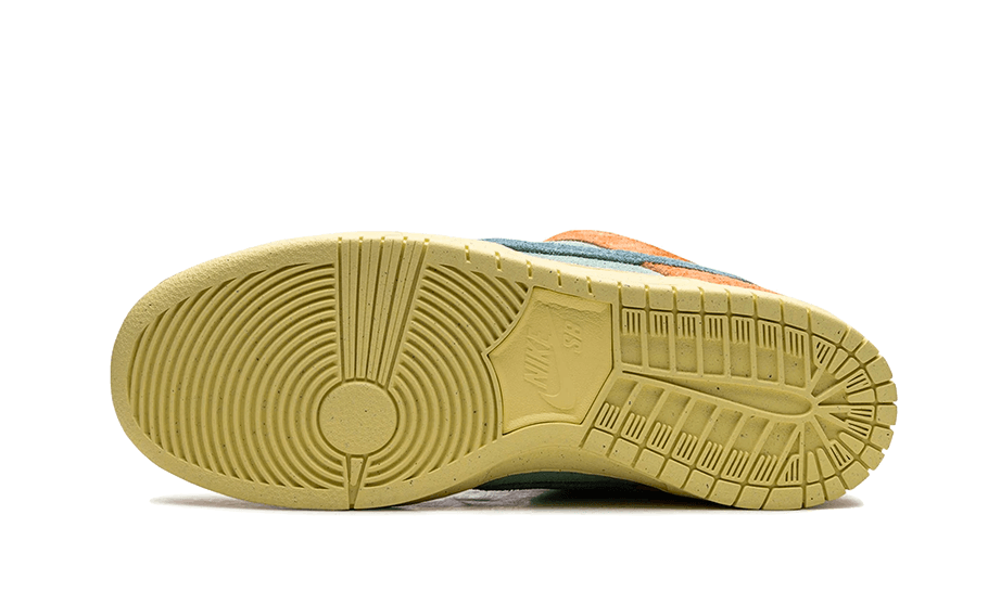 Overkicks - Nike SB Dunk Low Orange Emerald Rise (DV5429-800) - detalle suela