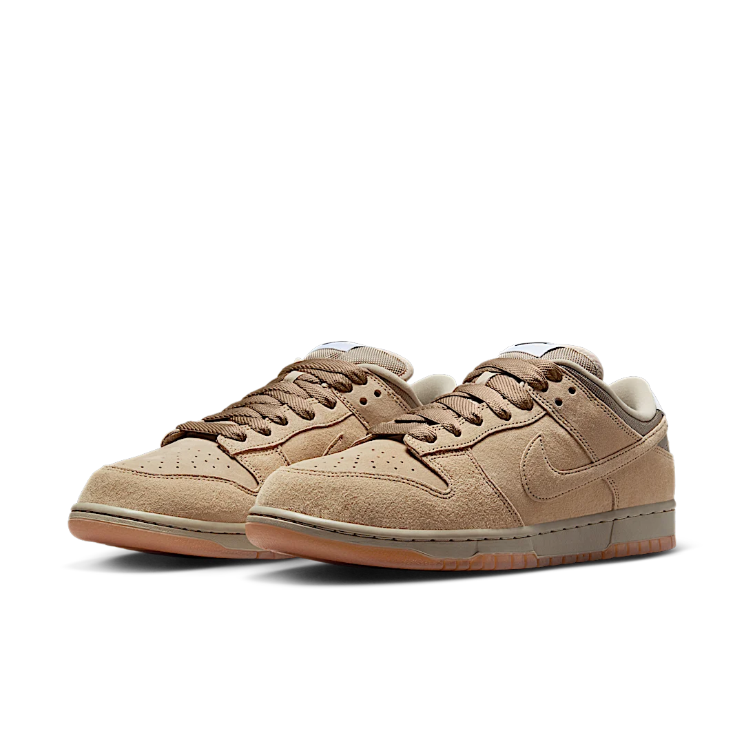 Overkicks - Nike SB Dunk Low Pro B Parachute Beige (HJ0367-200) - vista trasera