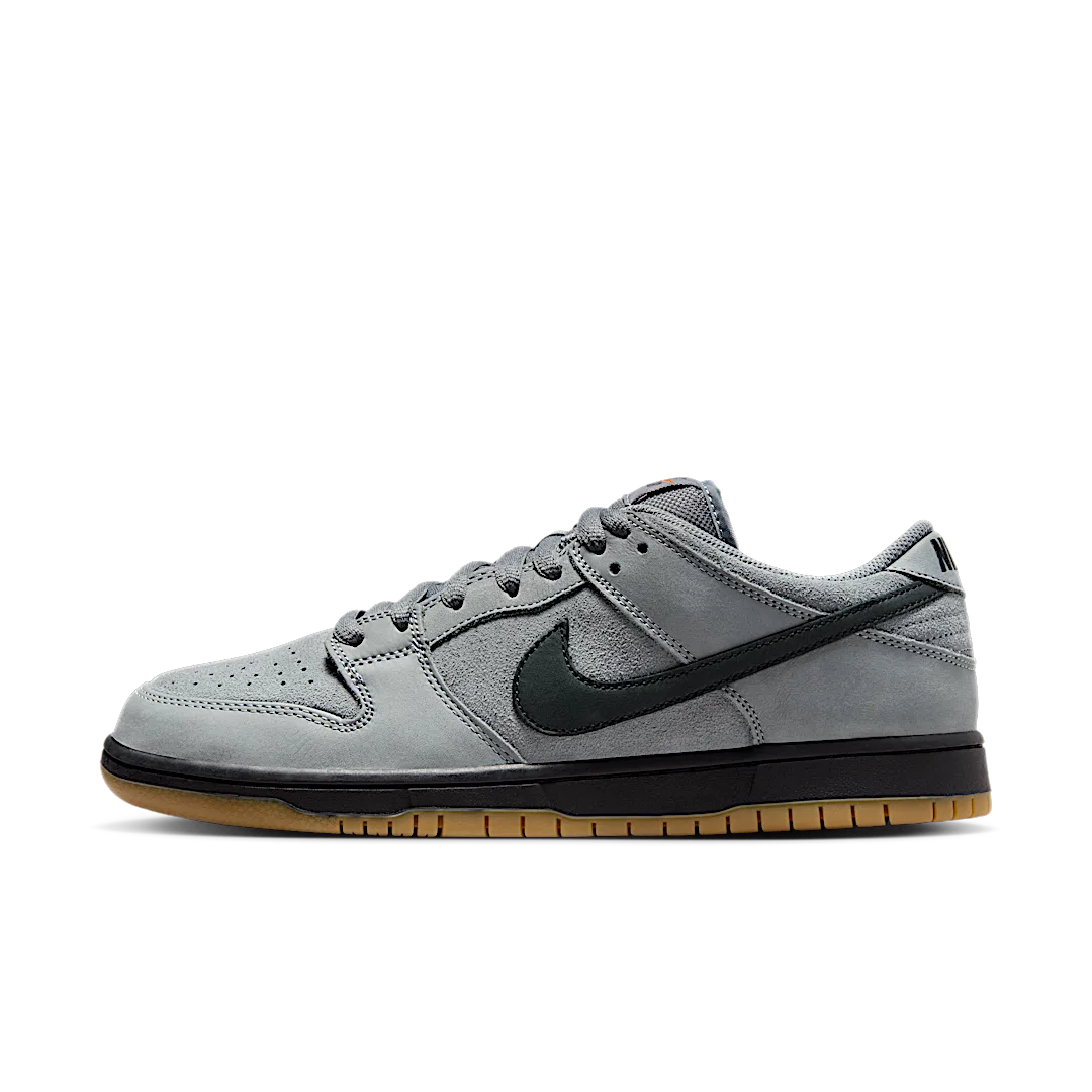 Overkicks - Nike SB Dunk Low Pro Cool Grey (FJ1674-002) - vista lateral
