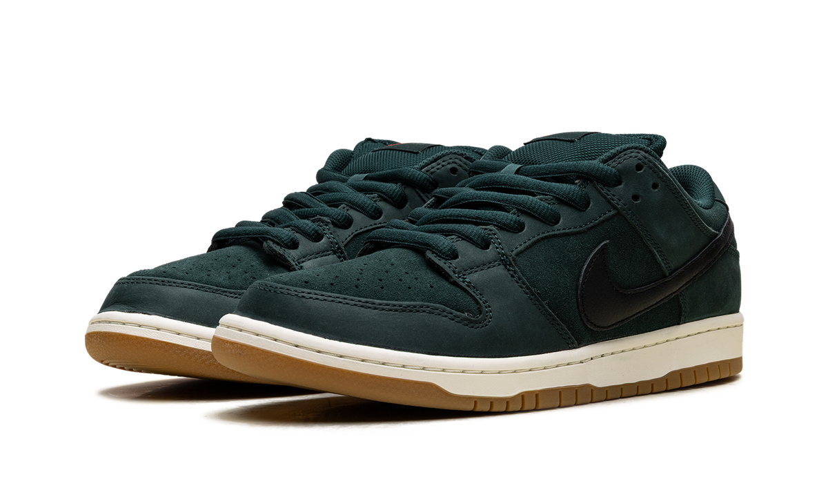 Overkicks - Nike SB Dunk Low Pro Deep Fir (FJ1674-300) - vista trasera