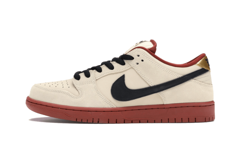 Overkicks - Nike SB Dunk Low Pro Hennessy (BQ6817-100) - vista lateral